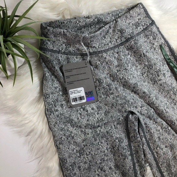 NWT Gymshark Fleur Texture Grey Leggings Charcoal - Picture 4 of 15